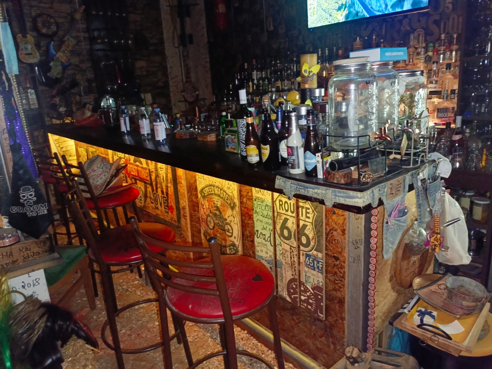 O'Clock Pub Interior